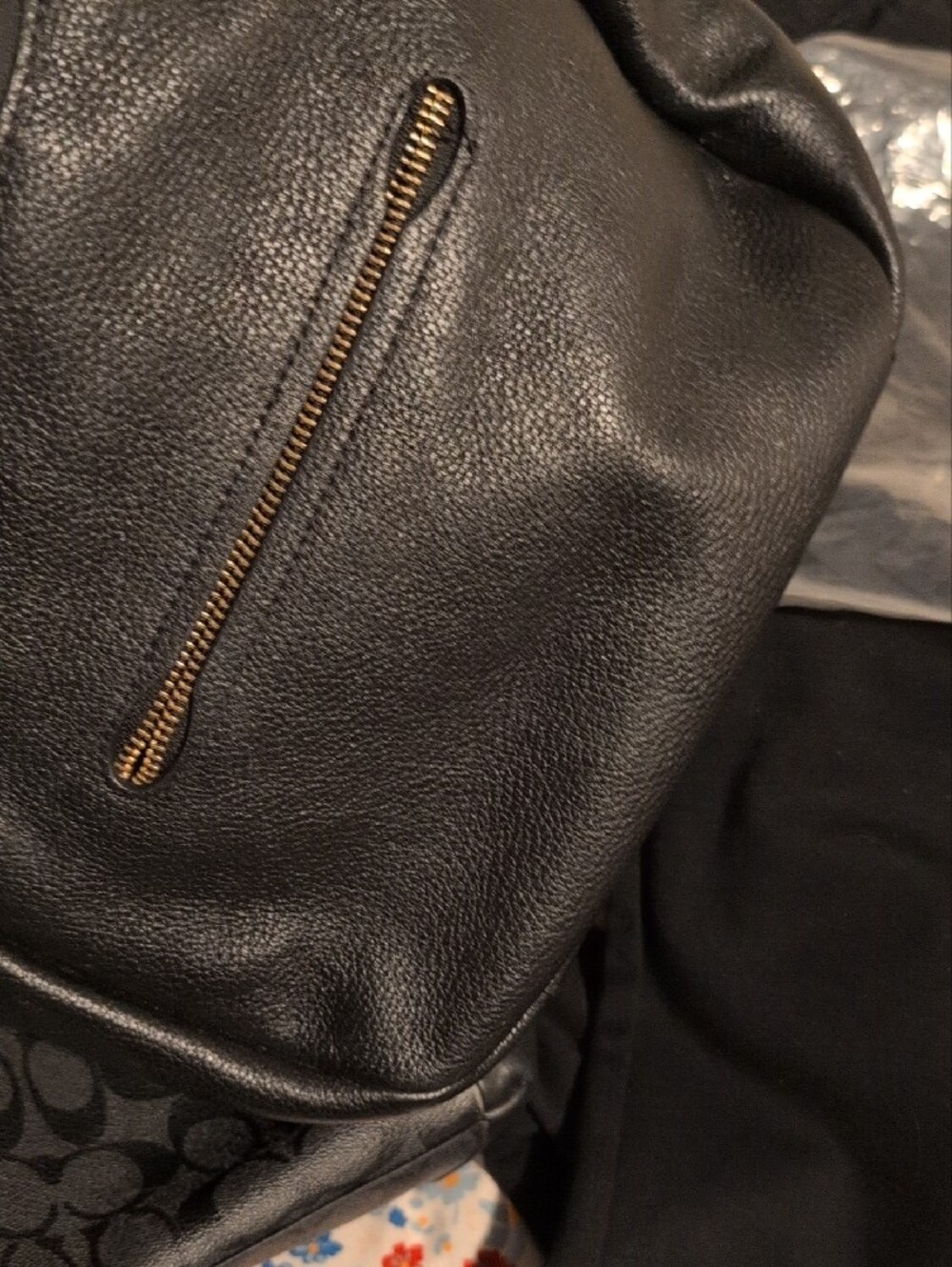 Coach Black Pebbled Leather Hobo with Gold Hardware - Picture 7 of 7